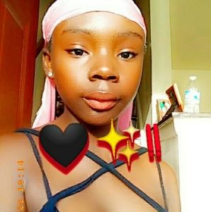 Meet your Posher, Katrina